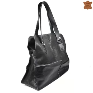 Среден размер кожена дамска чанта в черно 75064-17