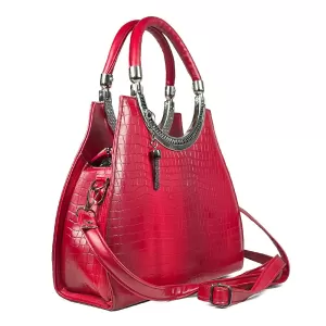 Ефектна дамска чанта в червено с твърда структура ...