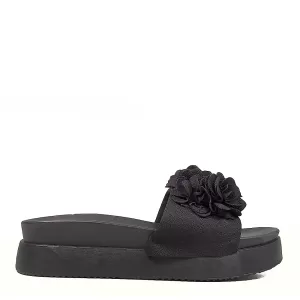 Черни дамски чехли с цветя на платформа 21724-1