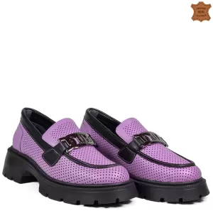 Модерни дамски обувки тип мокасини в лилав цвят 21...
