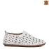 Бели дамски пролетно летни обувки с перфорация 21185-2