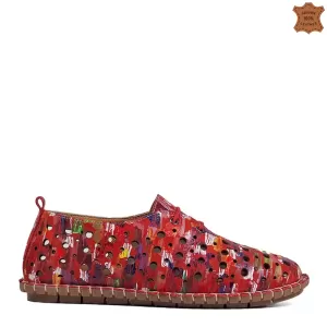 Дамски летни обувки с перфорация от цветна червена...