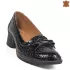 Дамски ежедневни обувки с ток от естествен лак в черно 21199-1