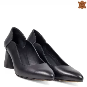 Кожени дамски елегантни обувки в черен цвят 21478-...