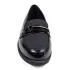 Черни лачени дамски ежедневни обувки на нисък ток 21505-1