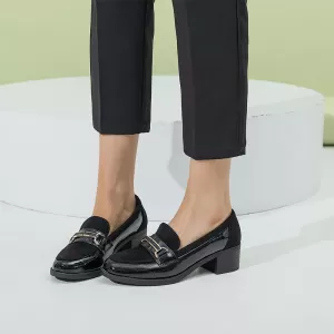 Дамски обувки от еко лак и велур в черно 21507-1...