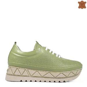 Зелени пролетни дамски спортни обувки от естествен...