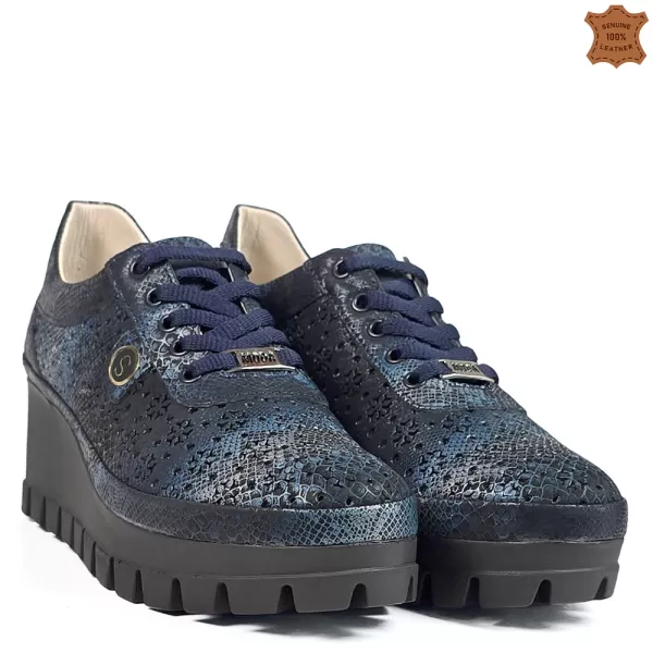 Дамски пролетно летни обувки в синьо с модерен принт 21541-3