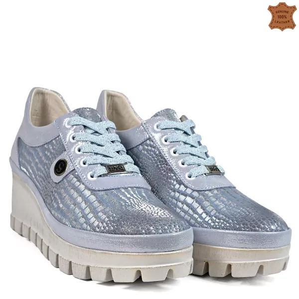 Светло сини дамски ежедневни обувки с модерен принт 21543-4