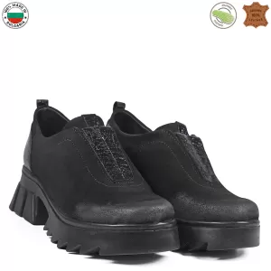 Български ежедневни дамски велурени обувки в черен цвят 21552-1