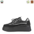 Български дамски спортни обувки в черно от кожа и велур 21553-1