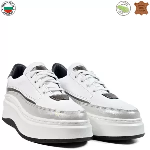 Български дамски спортни обувки в бяло от кожа и с...