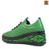 Зелени спортни дамски кожени обувки на платформа 21560-3
