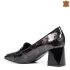 Дамски елегантни обувки от лак в преливащи цветове 21562-4