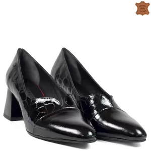 Черни дамски елегантни обувки със среден ток 21563...