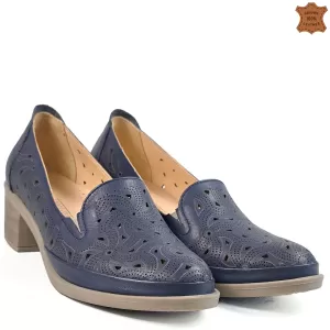 Ежедневни дамски пролетни обувки в синьо с ток 215...