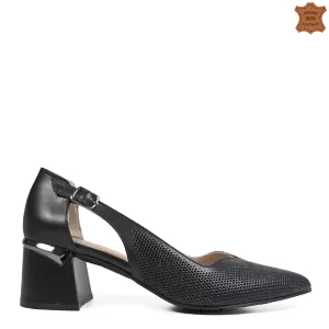 Елегантни дамски пролетни обувки в черно на среден ток 21620-2