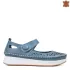 Кожени дамски летни обувки в син цвят с велкро 21670-4
