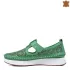 Летни дамски кожени обувки с перфорация в зелено 21677-1