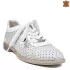 Дамски ниски обувки от бяла и сребриста кожа с перфорация 21722-4