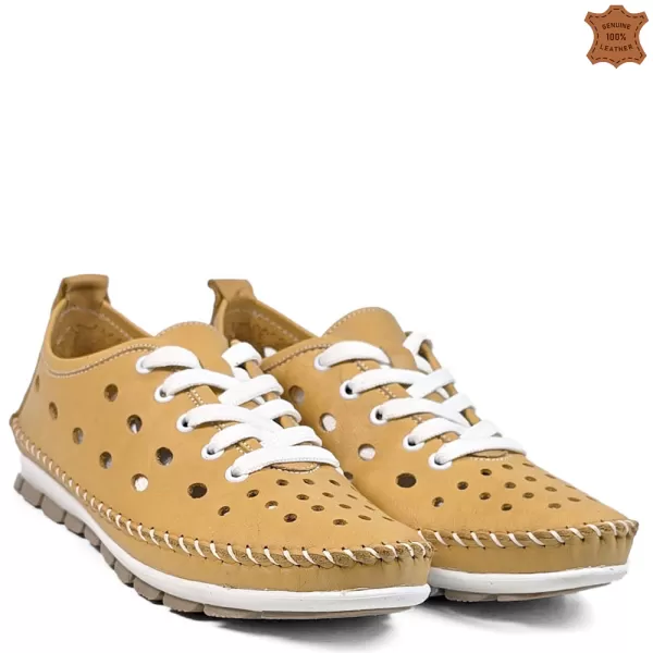 Дамски равни летни обувки в жълт цвят 24042-4