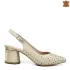 Елегантни дамски сандали от ефектна кожа в златист цвят 21327-3