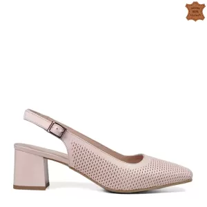 Дамски сандали с елегантна визия в розов цвят 2132...
