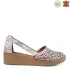 Дамски летни обувки от красива бяла кожа на цветя 21390-3