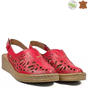 Червени дамски сандали от естествена кожа с перфорация 21556-3