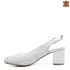 Бели дамски сандали на ток с красива перфорация 21575-2