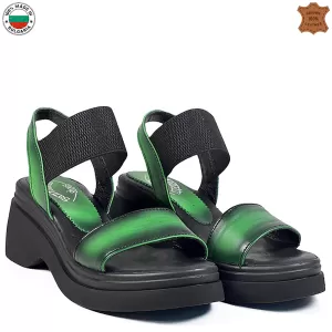 Български дамски сандали с ластик на платформа в зелено 21727-3