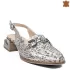 Елегантни дамски сандали в сребрист цвят с нисък ток 21733-1