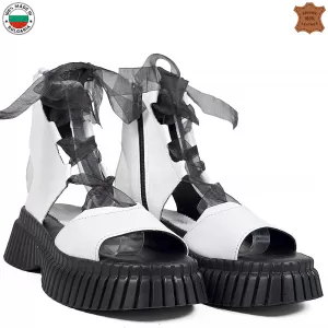 Ефектни български дамски сандали в бял цвят 21813-1
