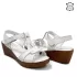 Дамски сандали от естествена кожа в бяло 23941-3