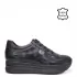 Черни спортни дамски обувки 21020-1...