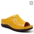 Жълти дамски чехли от естествена кожа на платформа...