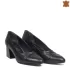 Черни кожени дамски елегантни обувки с дебел ток 21153-1