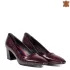 Лачени дамски елегантни обувки в бордо с кроко принт 21177-4