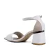 Дамски елегантни сандали в бяло и бежово на среден ток 21190-3