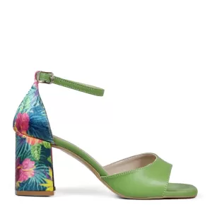 Зелени дамски елегантни сандали с цветен ток 21225...