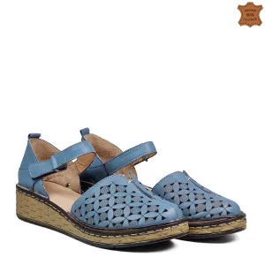 Дамски летни обувки със затворени пръсти и пета в синьо 21273-2