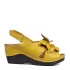 Жълти дамски сандали от естествена кожа с голямо ц...