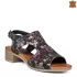 Всекидневни дамски сандали от черна кожа на цветя 21387-4