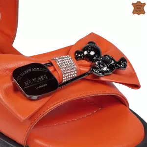 Оранжеви дамски кожени сандали с модерна брошка 21...
