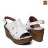 Дамски кожени сандали на средна платформа в бял цвят 24177-1