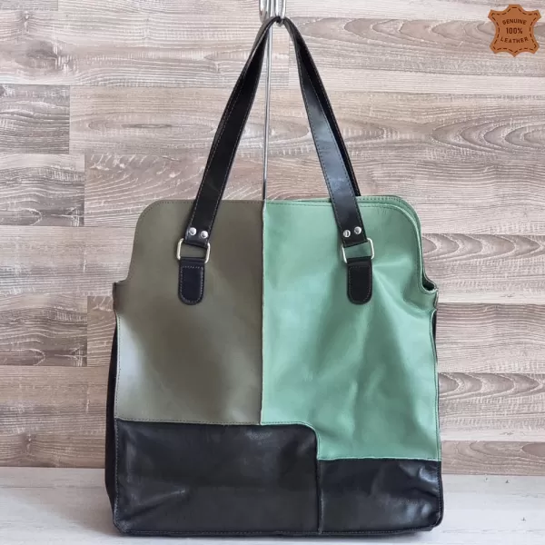 Голяма кожена дамска чанта в зелено и черно 73033-25