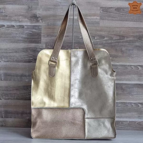 Голяма дамска чанта от естествена кожа в златист цвят 73033-6