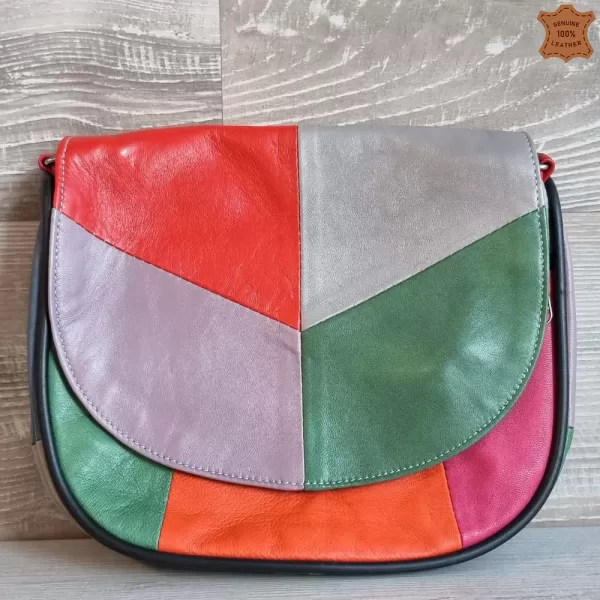 Малка кожена дамска чанта в светли пастелни цветове 73055-2