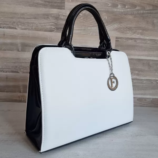 Елегантна дамска чанта в бял цвят 73097-3