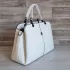 Дамска чанта с ефектна 3D кожа в бял цвят 73098-5